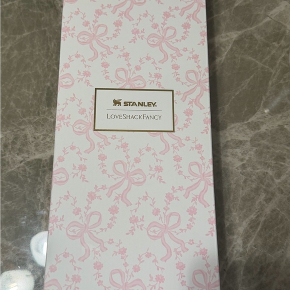 Stanley LoveShackFancy Pink Bow Bottle - Picture 4 of 5